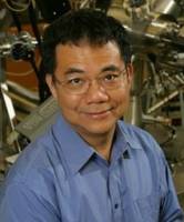 Nano Gold Rush: Researchers use tiny gold particles to boost organic solar cell efficiency