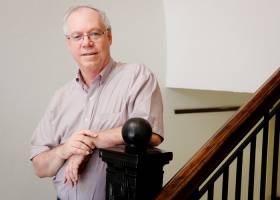 New theory may shed light on dynamics of large-polymer liquids