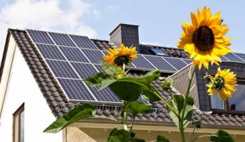 The fluorescent future of solar cells