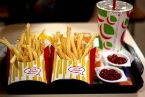 Processed foods and soft drinks push up Asian salt, fat and sugar