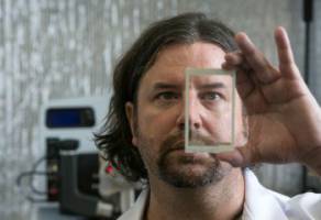 Sussex physicists develop new touchscreen technology