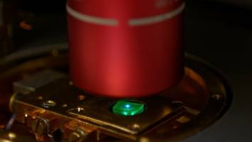 Extremely bright and fast light emission