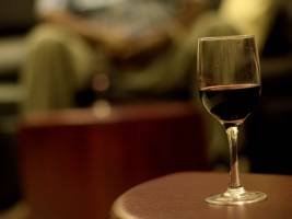 Moderate drinking associated with lower risk of heart disease