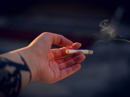 Smoking and drinking can damage arteries 'very early in life'