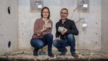 Fireproofing made of recycled paper