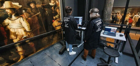 Erma Hermens and Mitra Almasian of the UMC are working with Optical Coherence To