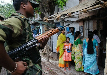 Voters at the polls in West Bengal, India (Flickr/Al Jazeera English/Photo by Go