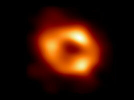 First image of the black hole at the heart of our galaxy
