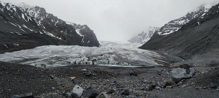 Why are southeast Tibet's glaciers melting so fast?