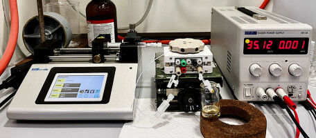 An electrical switch to control chemical reactions