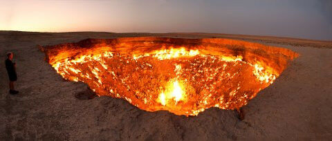 Darvasa gas crater in Turkmenistan. Photo: Tormod Sandtorv