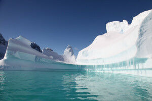 Pioneering under polar ice near Antarctica - essential research for future Earth
