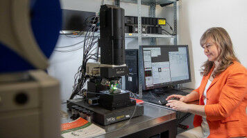 Tracing invisible particles