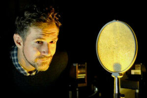 Holographic message encoded in simple plastic