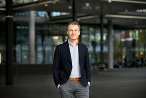 Keeping track: doctor monitors your heart at home