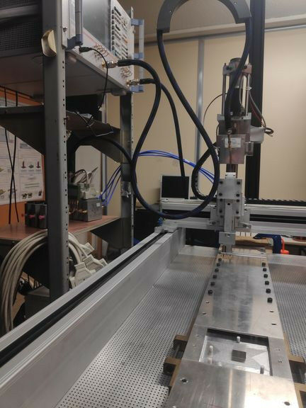 Experiment zur Messung des Informationstransportes durch Mikrowellen an der Univ