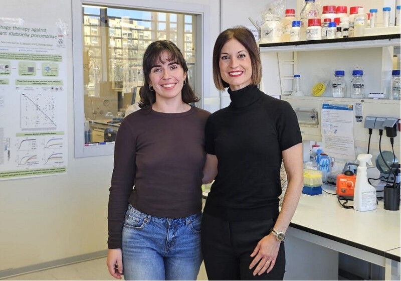 Celia Ferriol (right) and Pilar Domingo (right).