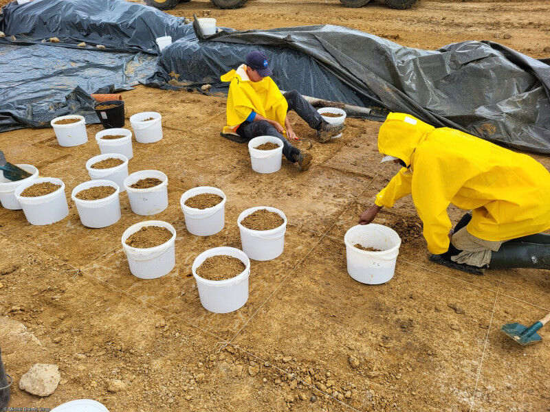 Hand excavation test in the central sector of the Gustave Eiffel site in Tours (