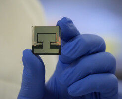 Record-breaking solar cells