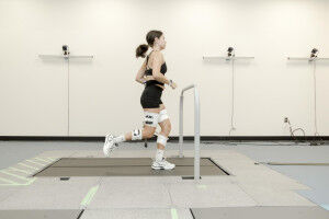 Scrap the 'shrink it and pink it' approach to women's running shoes - SFU study