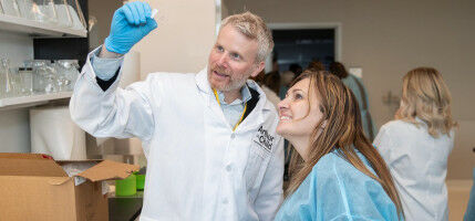 A $9.5-million gift from the Canadian Cancer Society is fuelling groundbreaking research for rare and hard-to-treat cancers at UCalgary
