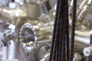 A High-Performance Microscope Dangling From Bungee Cords