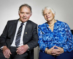 A medal from the King: ANU plant science legends recognised