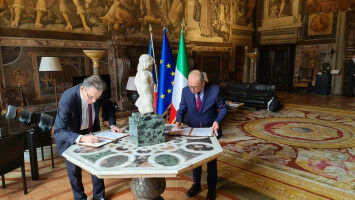 A new French-Italian Mathematics Laboratory