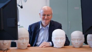 'A rain-soaked head can improve survival in the event of lightning strikes'