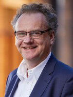 Academy of Science honours two University of Sydney researchers