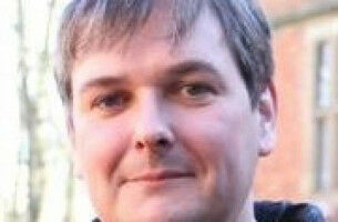 Analysis: Red squirrels fed on peanuts have weaker jaws - here's why that matters for conservation