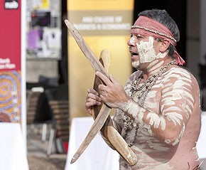 Duncan Smith, leader of the Wiradjuri Echoes Dance Troupe, takes part in the Ind