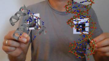 Augmented reality makes chemistry and biology accessible everywhere