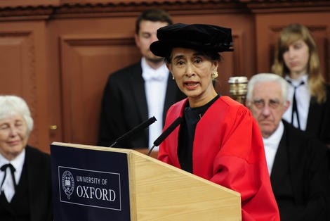 Aung San Suu Kyi addresses Encaenia 2012
