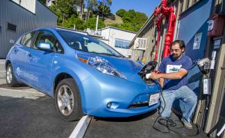 Berkeley Lab to Offer Workplace Electric Vehicle Charging