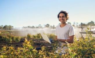 Big scholarships for future UQ Gatton scholars