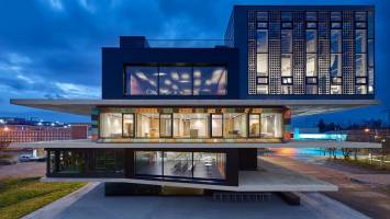 Building with waste and recycled