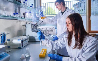 Certification Boosts Sustainability in the Lab