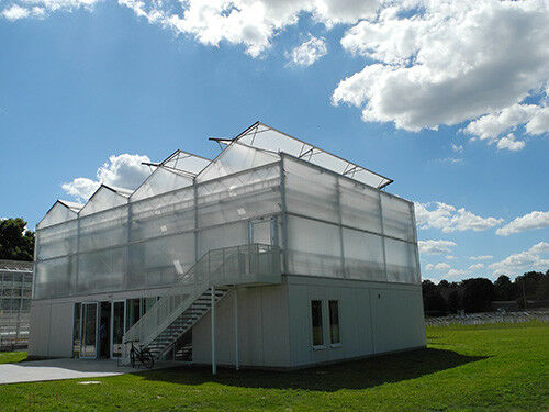 Test operations have started at the CUBES Circle research farm on the HU campus 