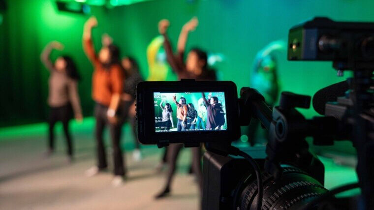 Dancers in the studio of the multimedia centre Image: Nicole Nerger