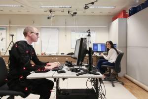 Deforming virtual reality, on purpose