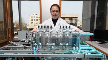 Desalinating water in a greener and more economical way