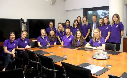 UQ journalism students bound for India meet Vice Chancellor  Peter H�j.