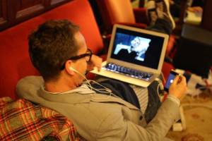 Don't multitask while you read this