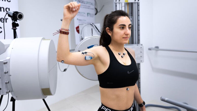 The shoulder joint is particularly mobile and equally complex. 4D X-ray analyses