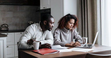 Education gaps between spouses, racial inequalities affect wives' income trajectories