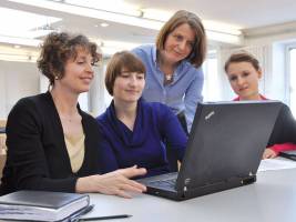 Effective literature research and use of online media