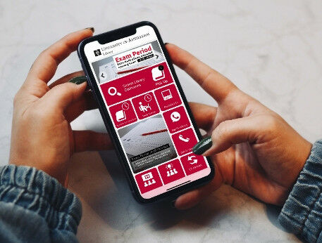 Photo by Nathana Rebou�as on Unsplash