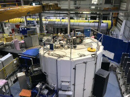 French neutron scattering at the crossroads