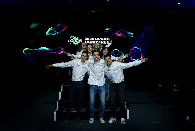 The iGEM 2024 team at the Grand Jamboree in Paris. Photo: iGEM